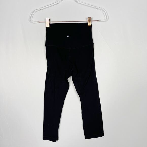 Lululemon Womens 2 Black Align Crop Leggings 19" Inseam Nulu Soft Sweat Wicking - Picture 2 of 10